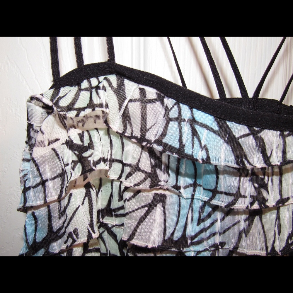 Pattern tank top - Picture 3 of 5
